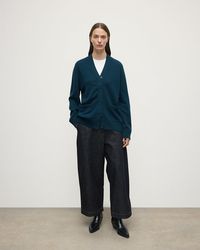 Johnstons of Elgin - Boyfriend-Fit Dark Cashmere Cardigan - Lyst
