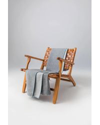 Johnstons of Elgin - Reversible Blanket Stitched Light Throw - Lyst