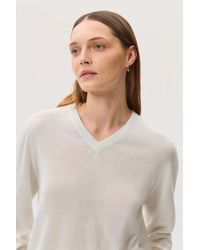 Johnstons of Elgin - Superfine Cashmere V Neck Jumper - Lyst