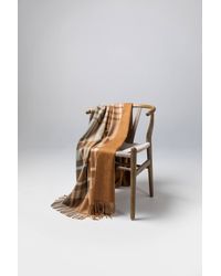 Johnstons of Elgin - Reversible Cashmere Connon Check Throw - Lyst