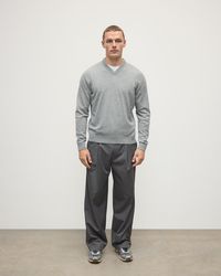Johnstons of Elgin - Rory Light Classic Cashmere V-Neck Jumper - Lyst