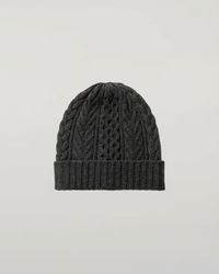 Johnstons of Elgin - Aran Cable Charcoal Cashmere Beanie - Lyst