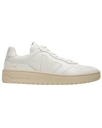Veja - V-90 Organic Leather Sneaker, Brand Size 40 Us - Lyst