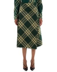Burberry - Check Pattern Wool Skirt, Brand Size 4 (Us - Lyst