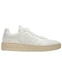 Veja - V-90 Organic Leather Sneaker, Brand Size 40 Us - Lyst