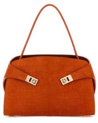 Ferragamo - Suede Medium Hug Soft Shoulder Bag Lightsienanaturalerstlightsiena Borse A Mano - Lyst