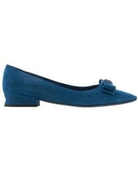 Ferragamo - Vara Bow Suede Ballet Flat - Lyst