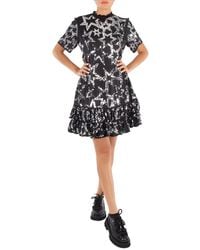 Rabanne - Star Motif Sequin-Embellished Dress, Brand Size 36 (Us - Lyst