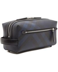 Burberry Toiletry bags for Men - Up to 