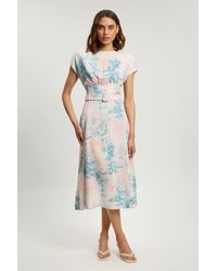 Karen Millen - Scenic Print Contrast Topstitch Belted Midi Dress - Lyst