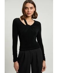 Karen Millen - Slinky Crepe Twist Detail Long Sleeve Top - Lyst