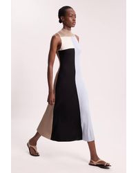 Karen Millen - Slinky Viscose Colour Block Full Skirted Knit Sleeveless Midi Dress - Lyst