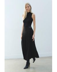 Karen Millen - Forever Tailored Crepe Pleated Buckle Detailed Maxi Skirt - Lyst