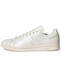 adidas - Originals Stan Smith X Manchester United Shoes 'Cloud' - Lyst