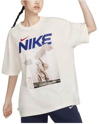 Nike - (Wmns) Sportswear Graphic Oversized T-Shirt Asia Sizing 'Sail' - Lyst