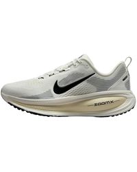 Nike - Vomero 18 Sneaker - Lyst