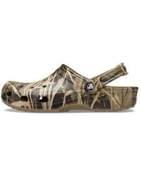Crocs™ - (Wmns) Classic Realtree V2 Clogs 'Camo' - Lyst