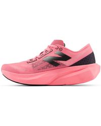 New Balance - (Wmns) Fuelcell Rebel V4 'Ultra' - Lyst