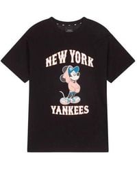 MLB - Disney Mickey Crossover New York Yankees Basic Printing Round Neck Short Sleeve - Lyst