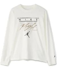 Nike - (Wmns) Long-Sleeve Graphic T-Shirt Asia Sizing 'Sail' - Lyst