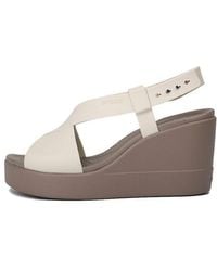 Crocs™ - Brooklyn Lightweight Cement Gray Sandals - Lyst