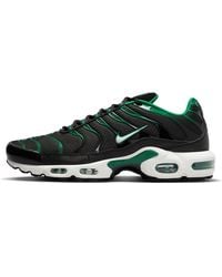 nike air max plus hunter green
