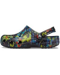 Crocs™ - Classic Tie Dye Pattern Beach Denim Sandals - Lyst