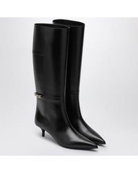 Gucci - High Leg Pointed Toe Boot With Chain Detail - Lyst