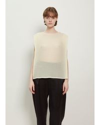 Issey Miyake Sleeveless and tank tops for Women | Online Sale up 