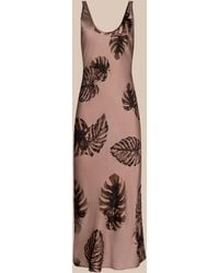 L'Agence - Robe Longue En Satin Akiya, Brun À Imprimé Feuilles De Palmier - Lyst