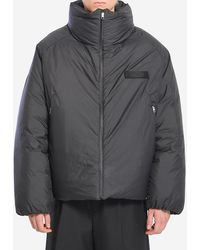 JACQUEMUS LA DOUDOUNE FLOCON クロップド パファー ジャケット Jacquemus La Doudoune Flocon Jacket - Black | Garmentory