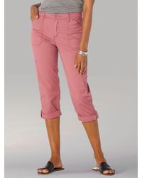lee women's relaxed fit skye knit waist cargo capri pant