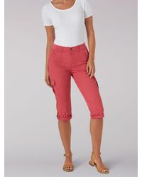 lee women's relaxed fit skye knit waist cargo capri pant