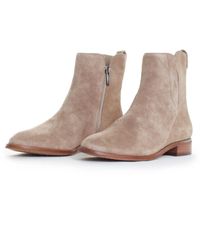 Vince Camuto Windetta Studded Leather 