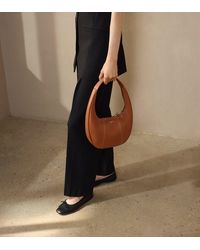 Le Tanneur - Mittelgroße Hobo-Tasche Modell Juliette Aus Genarbtem Leder - Lyst