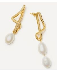 Missoma - 18ct Gold-plated Molten Baroque Pearl Mismatch Drop Earrings One Size - Lyst