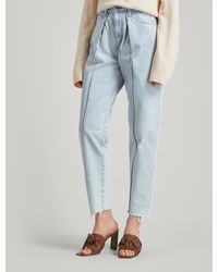 levi's column jeans white