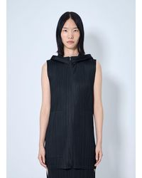 Pleats Please Issey Miyake - Pleated Zip-Front Sleeveless Tio - Lyst