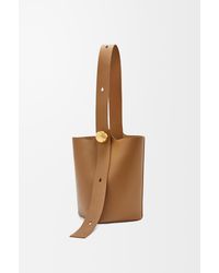 Loewe - Medium Pebble Bucket - Lyst