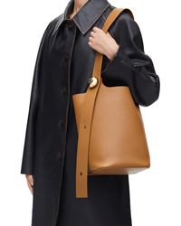Loewe - Luxury Medium Pebble Bucket Bag In Mellow Calfskin - Lyst