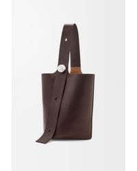Loewe - Large Pebble Bucket In Supple Grained Calfskin - Lyst