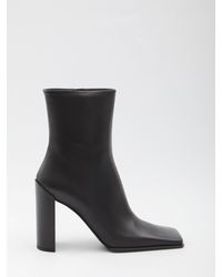 Alaïa - Alaia Square-Toe Ankle Boots - Lyst