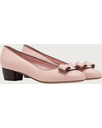 Ferragamo - Pumps — Light - Lyst