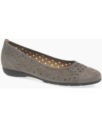 Gabor - Ruffle Punched Detail Casual Shoes - Lyst