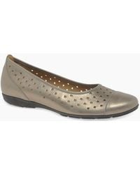 Gabor - Ruffle Punched Detail Casual Shoes - Lyst