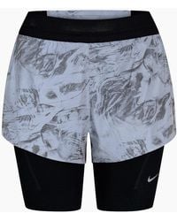 Nike - Swift 2N1 Shrt Ld61 - Lyst