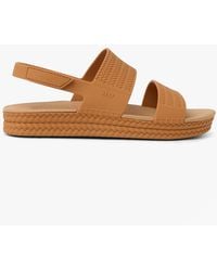 Reef - Water Vista Cross Strap Sandals Tan - Lyst