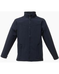 Regatta - Uproar Lightweight Wind Resistant Softshell Jacket - Lyst