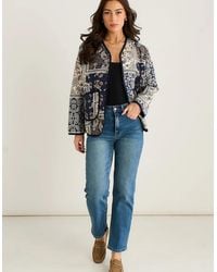 Gini London - Paisley Tile Print Lightweight Viscose Quilted Jacket - Lyst
