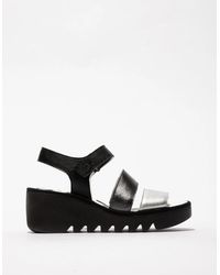 Fly London - Bexy575Fly Sandals/Graphite - Lyst